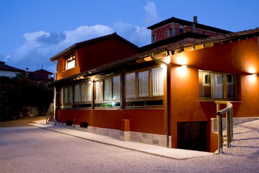 Hotel Y Apartamentos El Camin Poo De Llanes Esterno foto