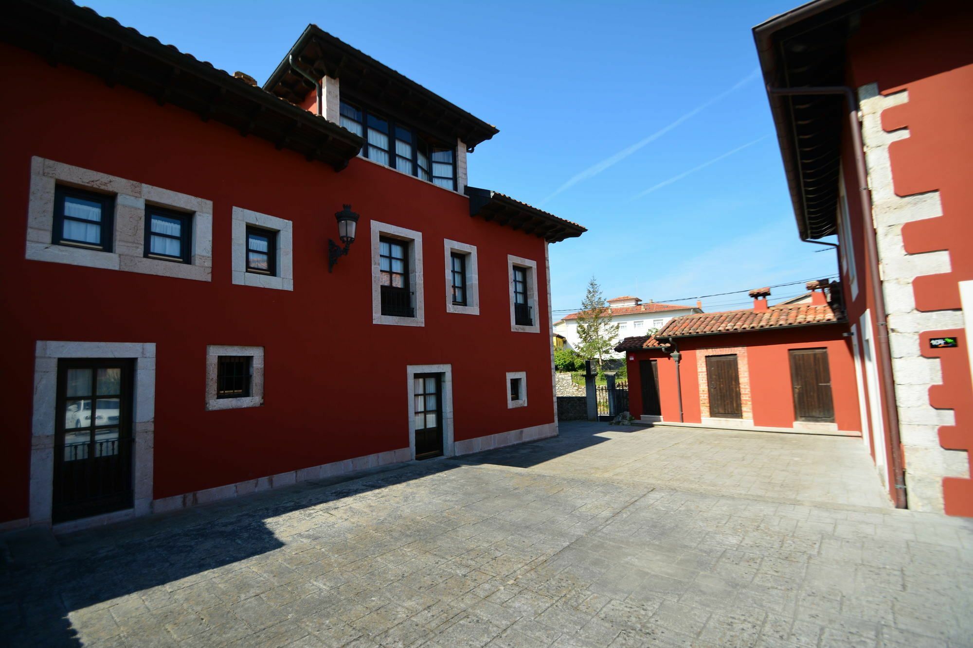 Hotel Y Apartamentos El Camin Poo De Llanes Esterno foto